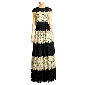 Alice and Olivia Lace Black Gold maxi dress gown wedding guest size 6